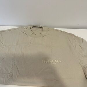 Essentials Tshirt